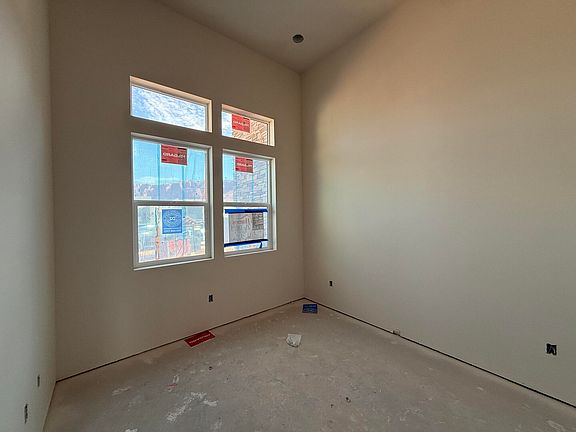 4th image of 565 W 30 S
