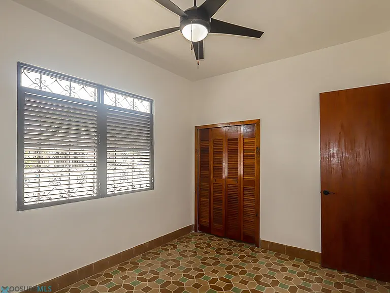 423 Calle R — Photo 12