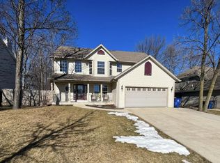 612 E Elm Rd, Oak Creek, WI 53154