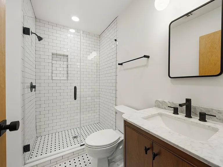 525 Washington St #2 — Photo 14