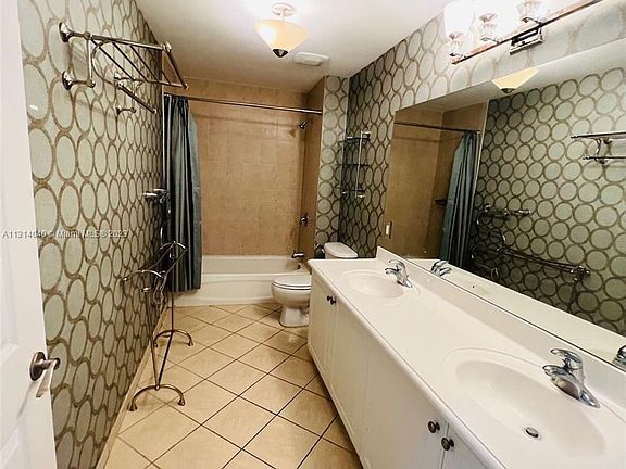 4th image of 8390 SW 72nd Ave APT 303
