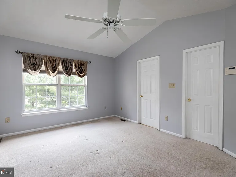 872 N Waterford Ln — Photo 15
