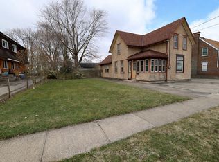 748 King St, Pt Colborne, ON L3K4J2