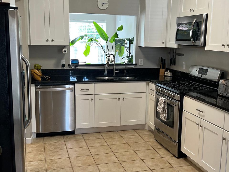 SS Appliances with new dishwasher