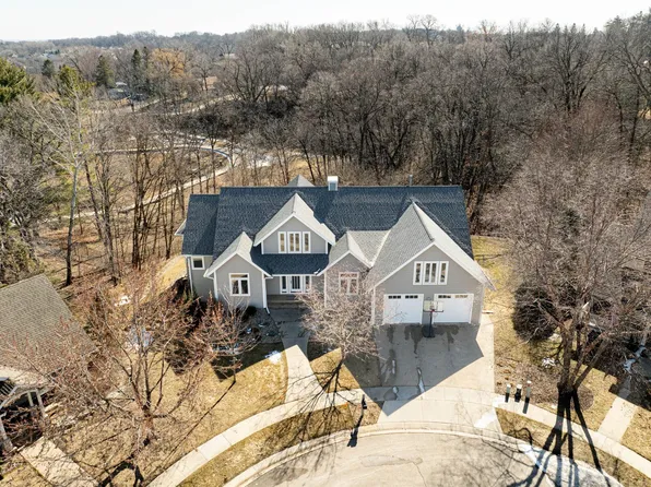 368 Eagle Nest Ln SW, Rochester, MN 55902