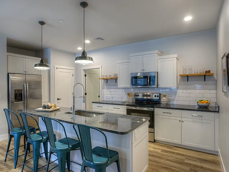 District Lofts — Photo 8