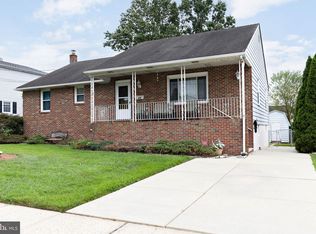 338 Oakland Ave, Bellmawr, NJ 08031