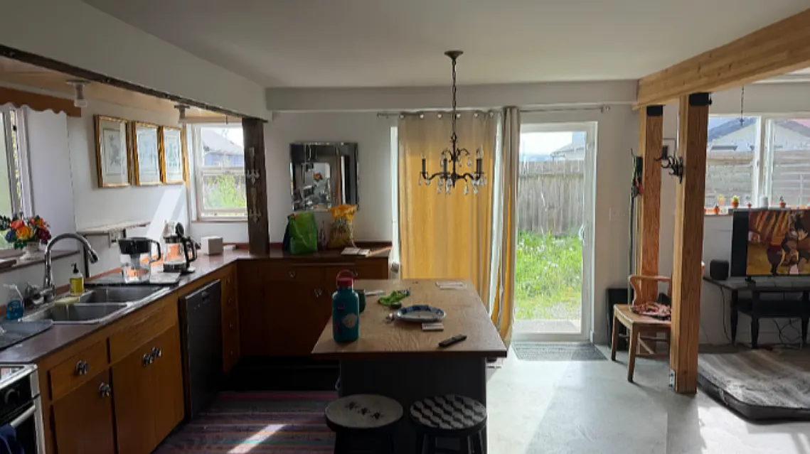 1 bed, 800 sqft, $2,400 — Photo 2