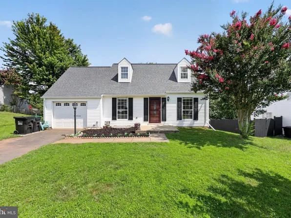5624 Reardon Ln, Woodbridge, VA 22193