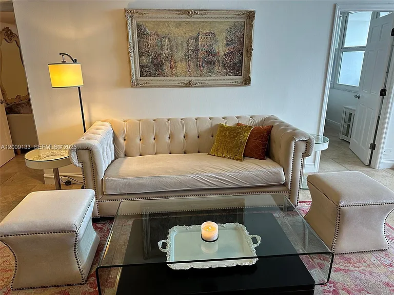 6039 Collins Ave #1510 — Photo 8