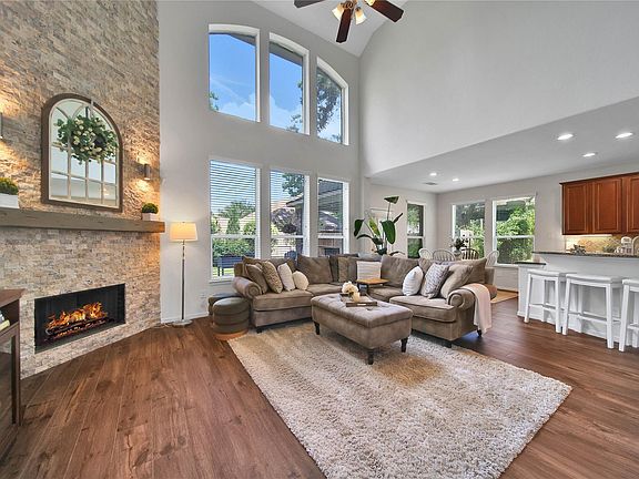 3rd image of 17311 Lassen Forest Ln