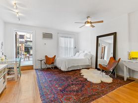 55 E 73rd St, New York, NY