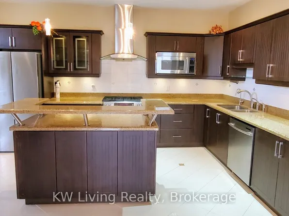 3751 19th Ave, Markham, ON L6C 1L8