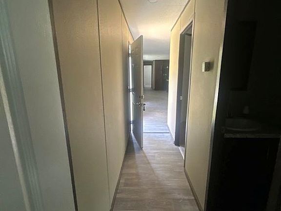 4th image of 91 Little Ln