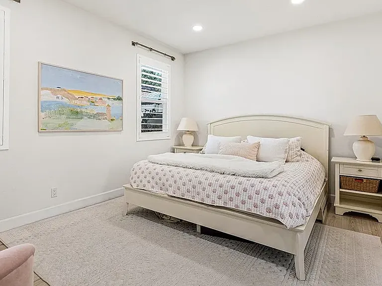42 Seacountry Ln — Photo 16