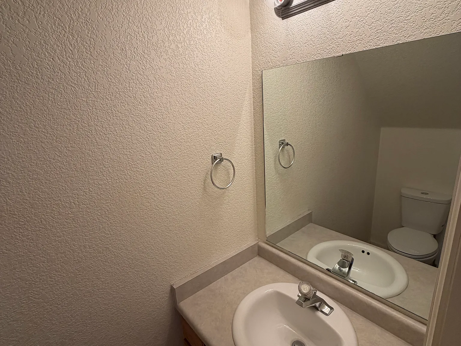 2 bed, 1.5 bath, $1,350 — Photo 3
