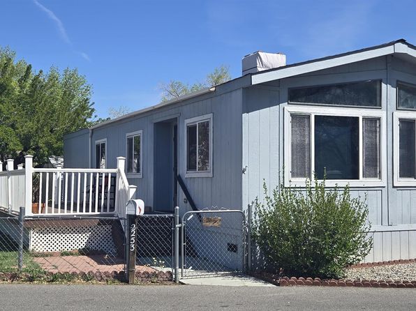 2253 Edinburgh Ave, Bishop, CA 93514