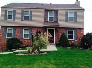 7328 Green Meadow Dr, Imperial, PA 15126