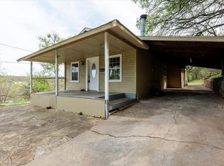 617 NW 9th St, Mineral Wells, TX 76067