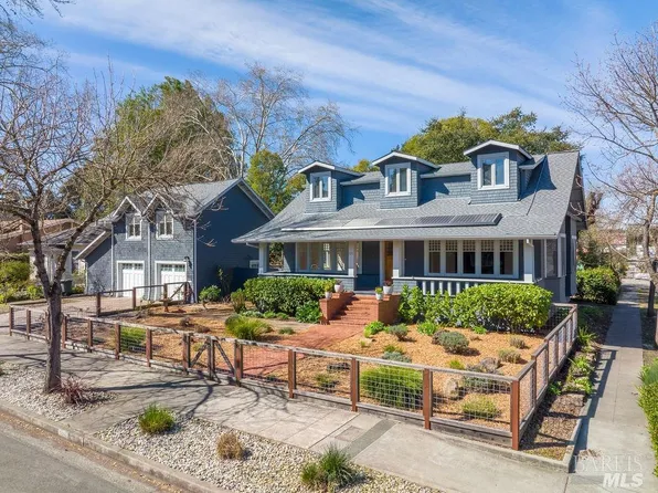 725 Monroe Street, Santa Rosa, CA 95404
