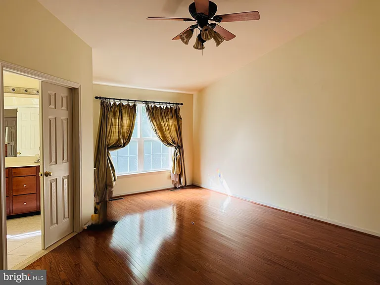 116 Fringetree Dr — Photo 15