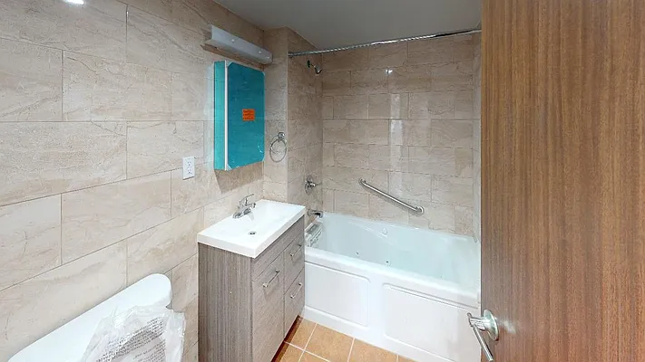 Rented by Metro Garden Realty NYC | media 24