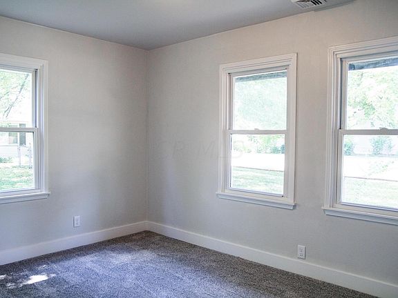 3rd image of 179 New Hampshire Ave