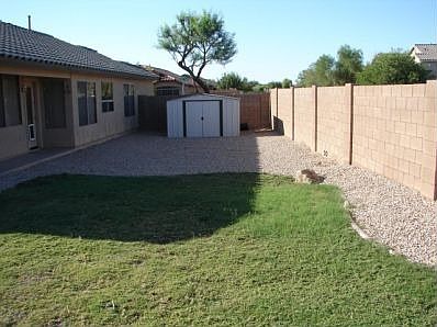 5th image of 43719 W Carey Dr