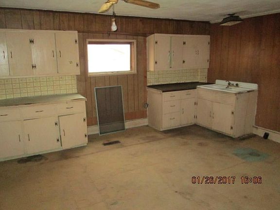 3rd image of 4748 Township Road 85