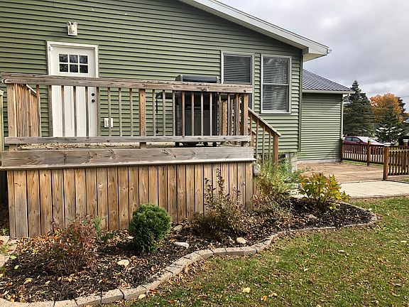 3rd image of 48 Clarkson Ave