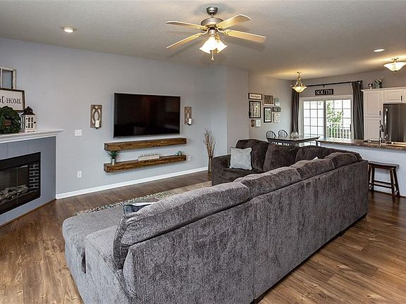 3rd image of 1643 SW White Birch Cir