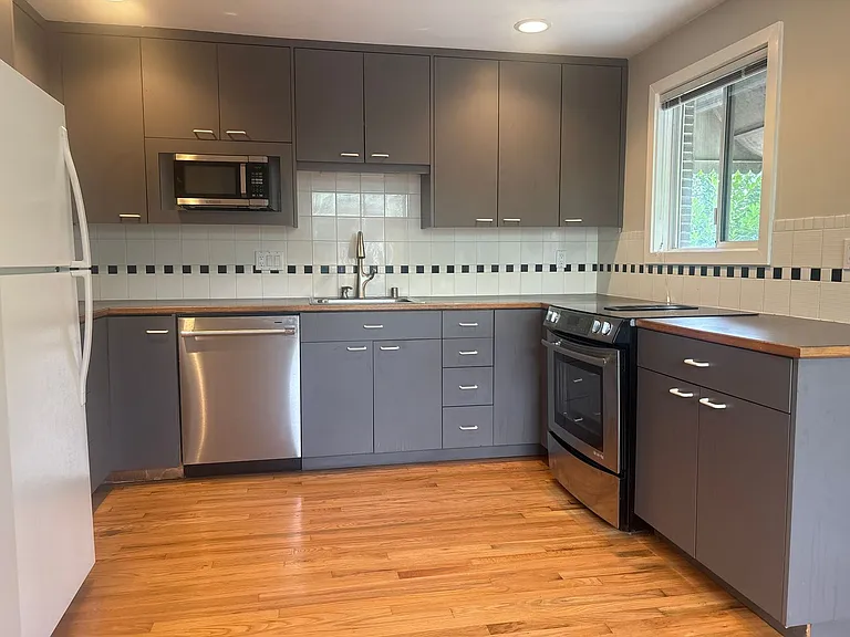 5536 TG Myint LLC — Photo 10