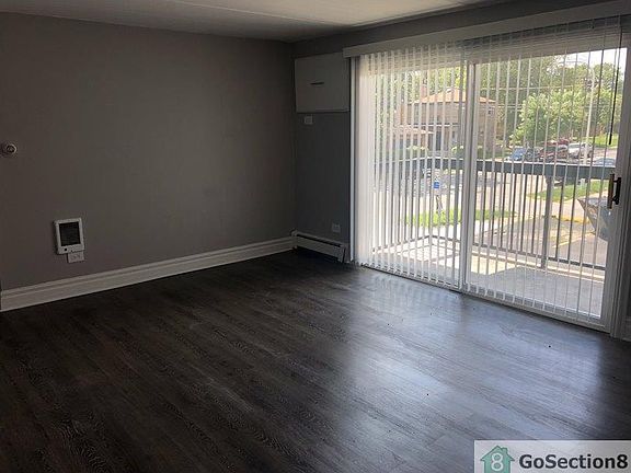 3rd image of 14144 S School St #4