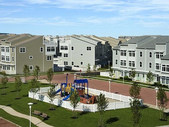 4th image of 7305 Spinnaker Dr