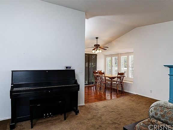4th image of 27932 Harwood Dr