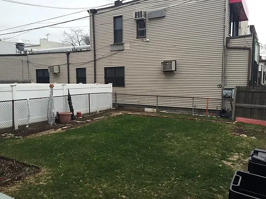 Rented by A Class Realty Long Island City LLC | media 11