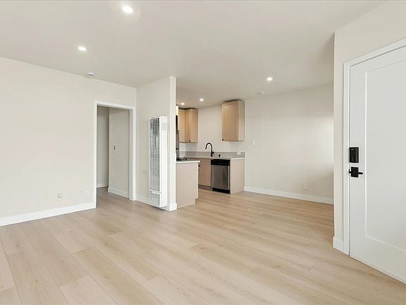 2nd image of 1810 12th St APT 3