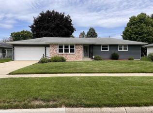 2611 Rutledge Ave, Janesville, WI 53545