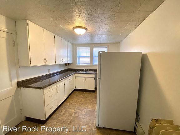 4th image of 1413 13th Ave S APT 1
