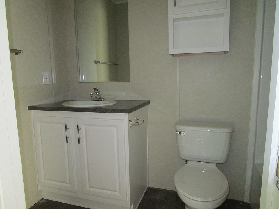 2nd image of 1908 E 19th St Lot W59