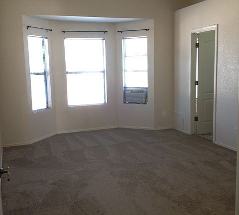 5th image of 3059 Player Ave