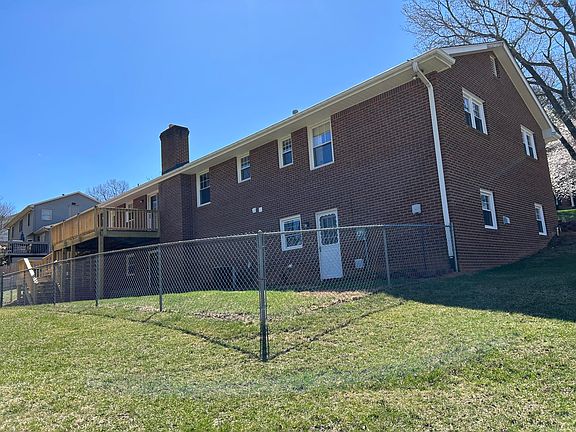 2nd image of 4770 Hickory Hill Dr