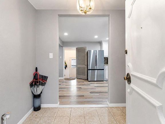 2nd image of 24511 Sunny Glen Dr