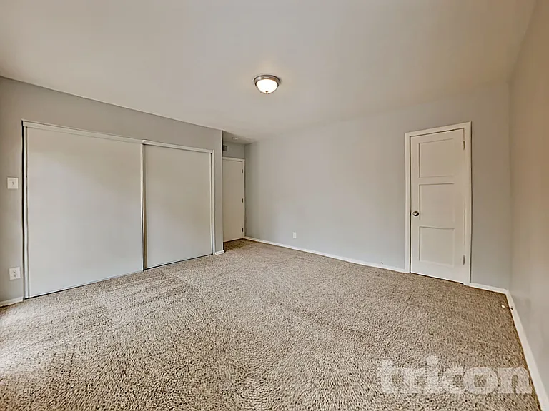 5307 Esmeralda St — Photo 6