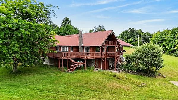 1st image of 462 Case Rd