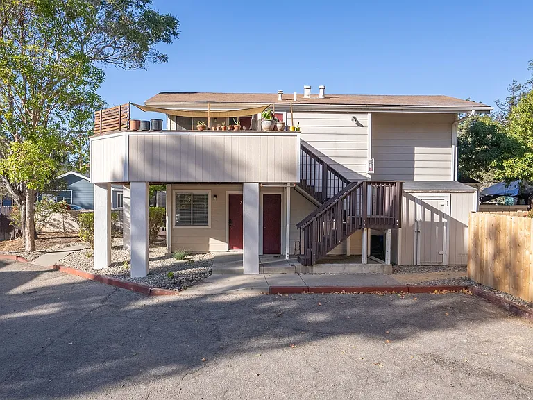 3150 Rockview — Photo 13