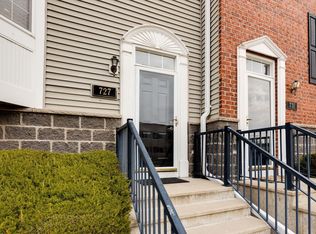 727 2nd St NE, Hopkins, MN 55343