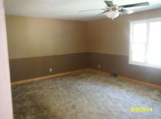 N4832 N Helenville Rd, Helenville, WI 53137