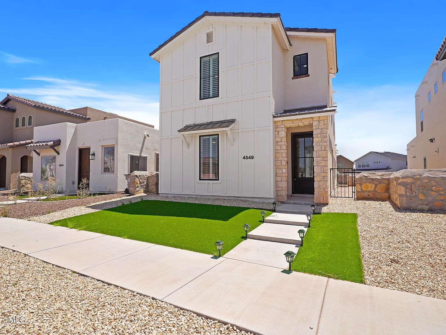 4 bed, 3.5 bath, 2180 sqft, $2,100 — Photo 4