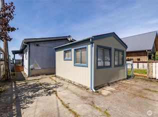 7515 Sunset Dr, Blaine, WA
